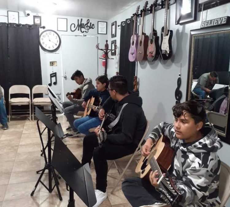 Guitar House School (Bakersfield,&nbspCA)